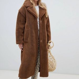 Warehouse longline faux fur coat in Tobacco